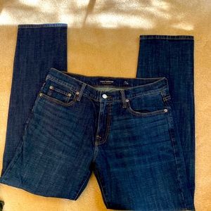 Lucky brand jeans. 34/32 (221 straight) length measures approx 42”